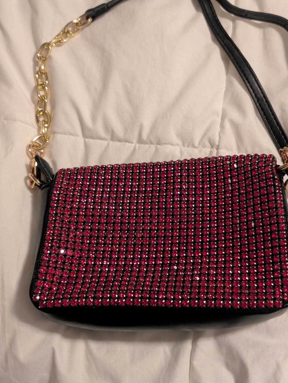 Embellished Pink Crystal Crossbody Bag with Gold Chain